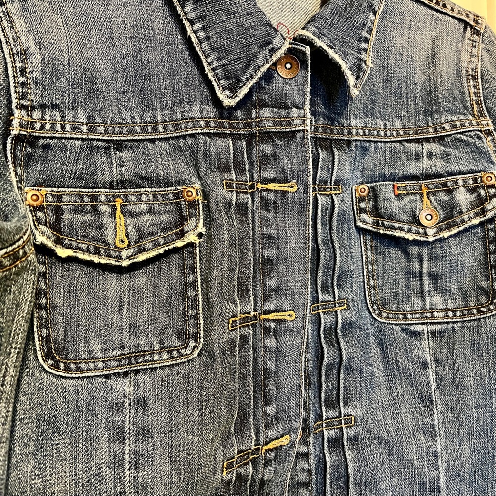 GAP Jean Jacket - Picture 2 of 5